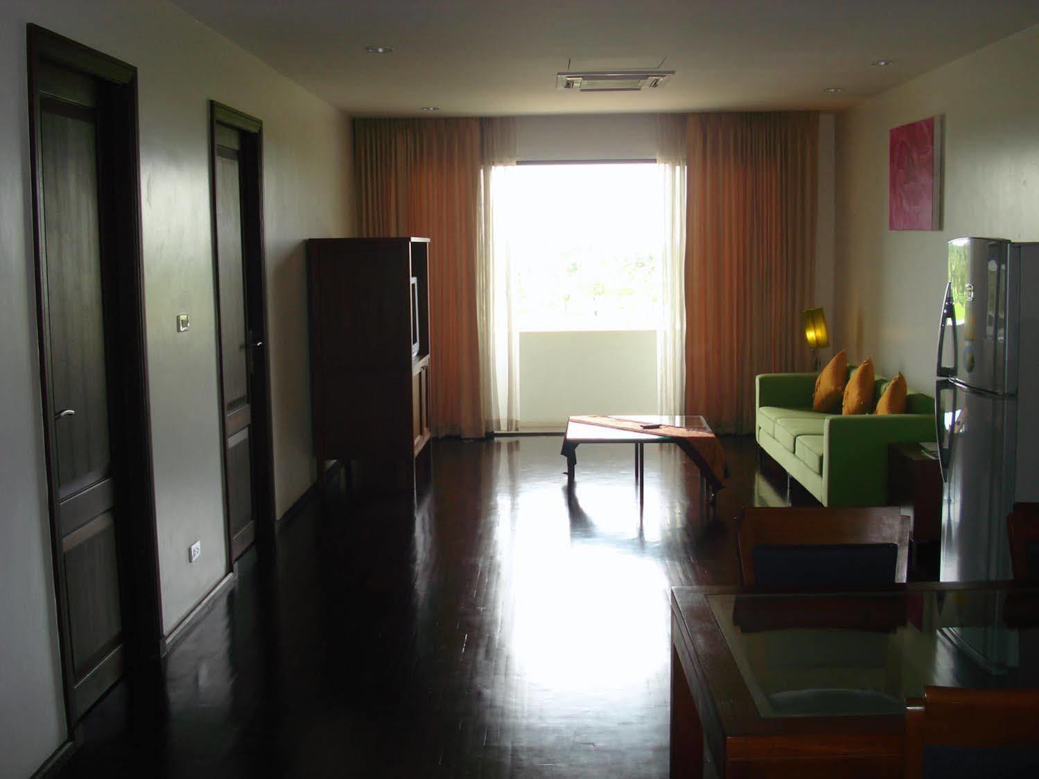 Suwan Golf & Country Club Hotel Nakhon Pathom Exterior photo